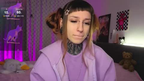 Snapshot of lilith_poison chatting on 11/08/25, 07:01 lilith_poison online show from 11/08/25, 07:01