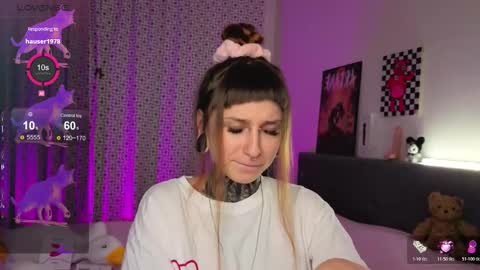 Snapshot of lilith_poison chatting on 11/12/25, 06:19 lilith_poison online show from 11/12/25, 06:19