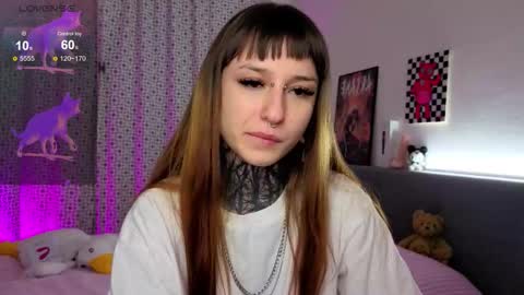 Snapshot of lilith_poison chatting on 12/17/25, 06:36 lilith_poison online show from 12/17/25, 06:36