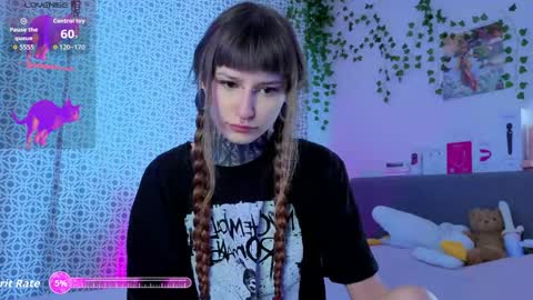lilith_poison online show from 06/07/26, 06:00