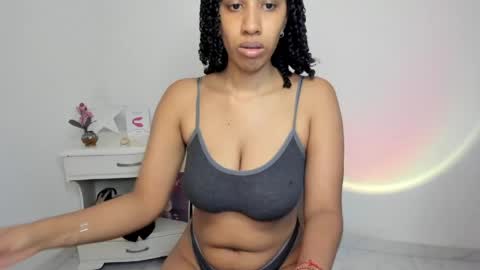 Snapshot of lilith_vision chatting on 05/13/26, 04:54 Alejandra online show from 05/13/26, 04:54