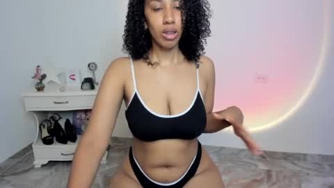 Snapshot of lilith_vision chatting on 06/14/26, 05:09 Alejandra online show from 06/14/26, 05:09