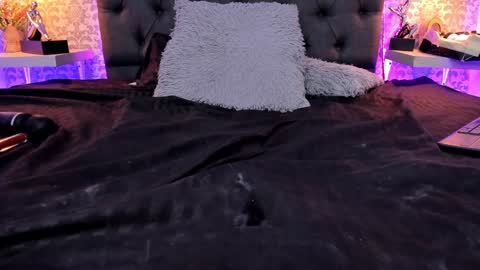 Snapshot of lilith_zen chatting on 01/15/25, 07:48 LILITH ZEN online show from 01/15/25, 07:48