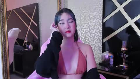 Snapshot of lilithcary chatting on 12/29/24, 11:39 Lilith online show from 12/29/24, 11:39