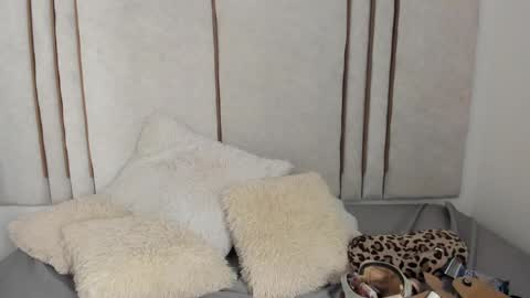 Snapshot of lilithdry chatting on 04/01/26, 11:57 Lilith online show from 04/01/26, 11:57