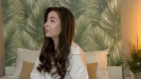 Snapshot of lilithlanne chatting on 01/18/26, 12:20 Lilith online show from 01/18/26, 12:20
