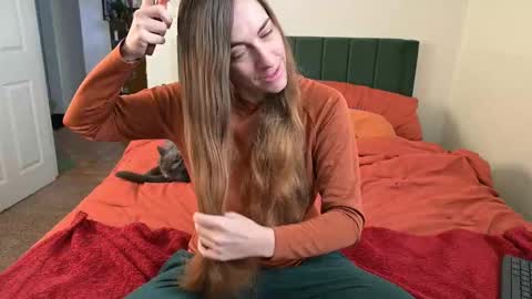 Snapshot of lilithoftrees chatting on 10/21/25, 02:18 L online show from 10/21/25, 02:18