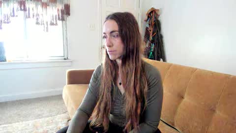 Snapshot of lilithoftrees chatting on 11/10/25, 04:17 L online show from 11/10/25, 04:17