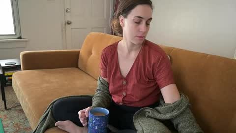 Snapshot of lilithoftrees chatting on 12/15/25, 05:06 L online show from 12/15/25, 05:06