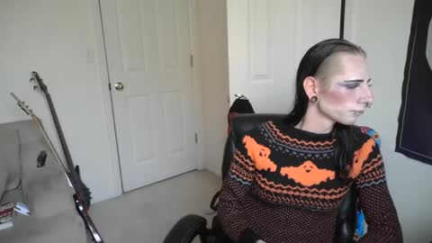lilithqueen13 online show from 09/11/25, 05:46