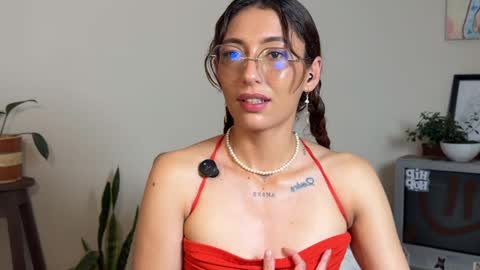 Snapshot of lilithrose_b chatting on 06/05/26, 03:02 Lele online show from 06/05/26, 03:02