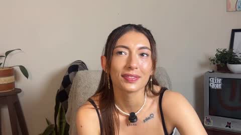 Snapshot of lilithrose_b chatting on 06/06/26, 05:56 Lele online show from 06/06/26, 05:56