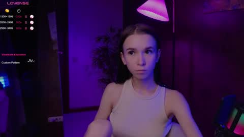 Snapshot of lilithstrangfor chatting on 10/15/25, 09:53 lilithstrangfor online show from 10/15/25, 09:53