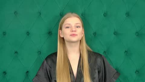 lilitrosen online show from 09/29/25, 05:18