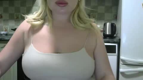 Snapshot of liliya133244 chatting on 05/29/26, 10:08 liliya133244 online show from 05/29/26, 10:08