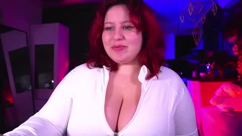 Snapshot of liliya_moon chatting on 01/15/26, 10:46 Liliya moon online show from 01/15/26, 10:46