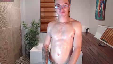 Snapshot of liljames_ chatting on 11/24/25, 08:08 Lil James online show from 11/24/25, 08:08