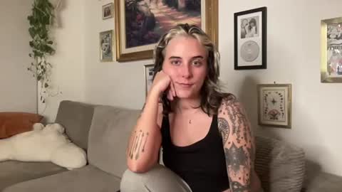 Snapshot of lill_daddysgirl chatting on 10/02/25, 03:13 lilldaddysgirl online show from 10/02/25, 03:13