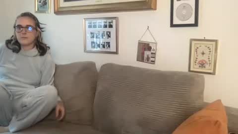 Snapshot of lill_daddysgirl chatting on 11/17/25, 06:24 lilldaddysgirl online show from 11/17/25, 06:24