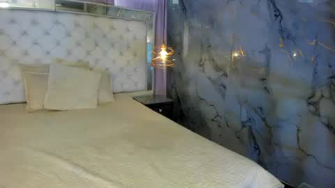 lill_kims online show from 06/15/26, 12:29