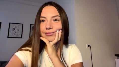 Lilla online show from 09/18/25, 03:25