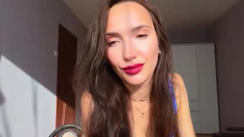 Lillian online show from 09/26/25, 04:27