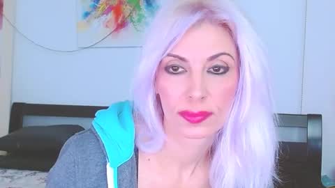Lara online show from 01/28/25, 05:56