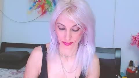 Lara online show from 02/01/25, 07:15