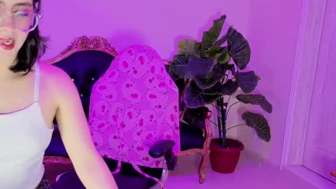 Snapshot of lillianderson chatting on 11/18/25, 11:47 lillianderson - Next stream start at 0700hs GTM-3 online show from 11/18/25, 11:47