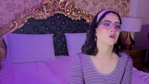 Snapshot of lillianderson chatting on 11/21/25, 11:42 lillianderson - Next stream start at 0700hs GTM-3 online show from 11/21/25, 11:42