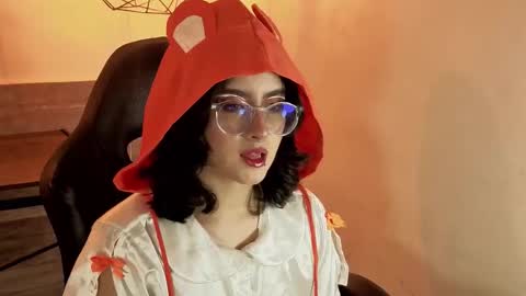 Snapshot of lillianderson chatting on 11/25/25, 11:32 lillianderson - Next stream start at 0700hs GTM-3 online show from 11/25/25, 11:32