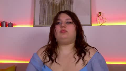 LillianHaig online show from 01/24/25, 08:00