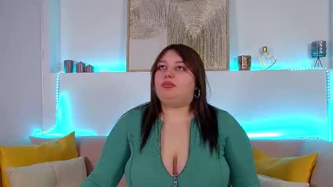 LillianHaig online show from 03/03/25, 10:10