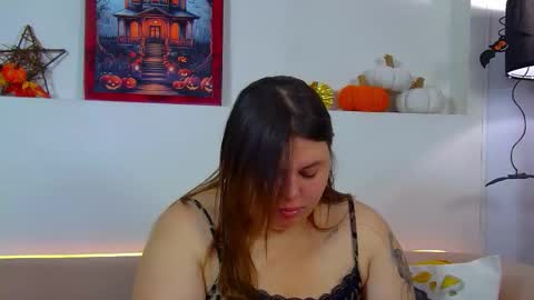 LillianHaig online show from 10/24/25, 06:48