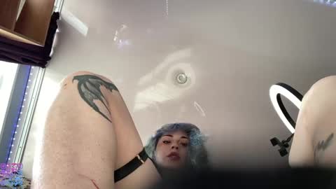 Amelia online show from 05/03/26, 10:21