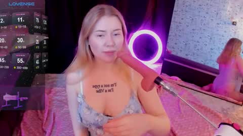 lillie_berry online show from 12/18/25, 04:51