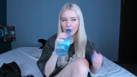 lillie_berry online show from 06/07/26, 04:27