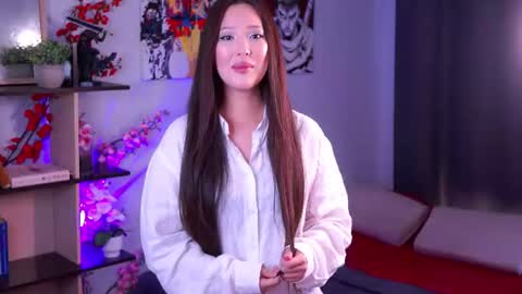 lillie_sun online show from 06/17/26, 02:29