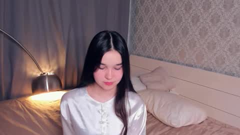 Snapshot of lilliecelina chatting on 12/01/25, 10:59 Celina Lillie online show from 12/01/25, 10:59