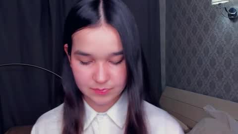 Snapshot of lilliecelina chatting on 12/13/25, 09:31 Celina Lillie online show from 12/13/25, 09:31