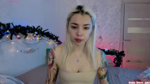 LilliMoore online show from 12/15/25, 12:48