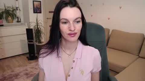 lilliyves online show from 07/03/26, 06:36