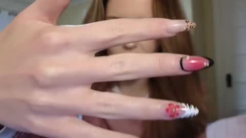 lilly_adams88 online show from 05/11/26, 02:17