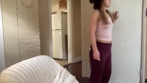 lilly_adams88 online show from 05/28/26, 09:01