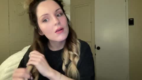 lilly_adams88 online show from 06/28/26, 01:22