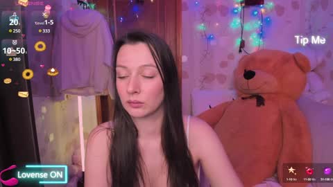 Lilly  online show from 12/16/24, 04:02
