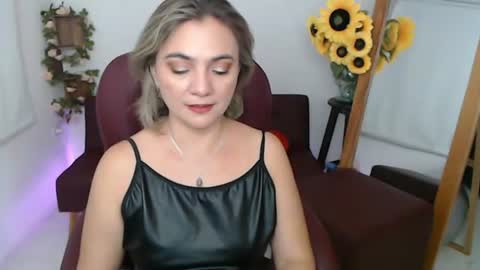 Lilly online show from 06/13/26, 04:27
