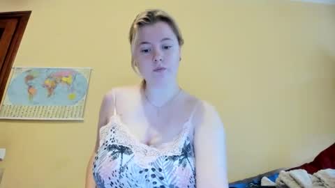 Snapshot of lillydepp chatting on 10/14/25, 08:15 Lilly Depp online show from 10/14/25, 08:15