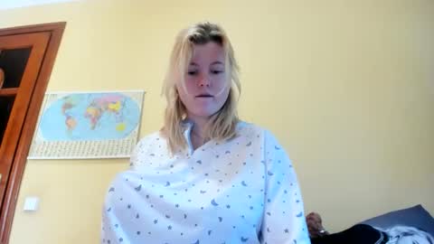 Snapshot of lillydepp chatting on 10/20/25, 11:54 Lilly Depp online show from 10/20/25, 11:54