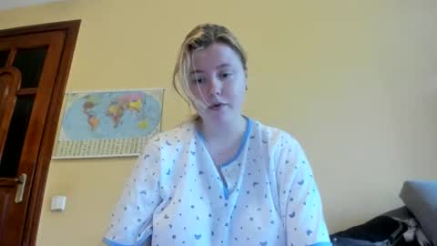 Snapshot of lillydepp chatting on 10/22/25, 11:54 Lilly Depp online show from 10/22/25, 11:54